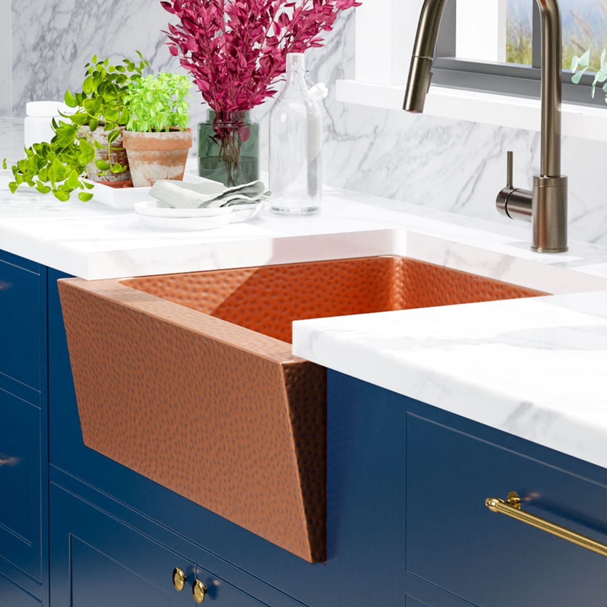 25" Atoka Hammered Copper Single-Bowl Farmhouse Sink