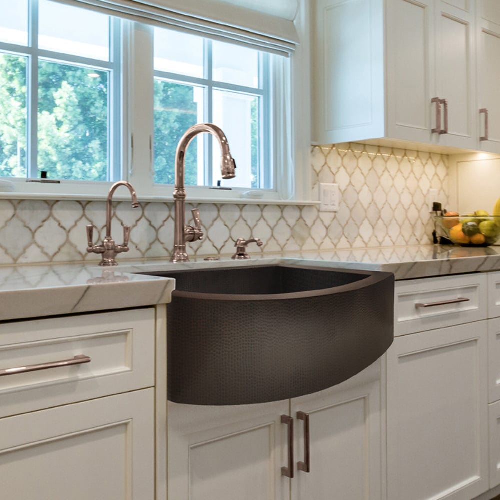 30" Bepen Hammered Copper Single-Bowl Curved Apron Farmhouse Sink