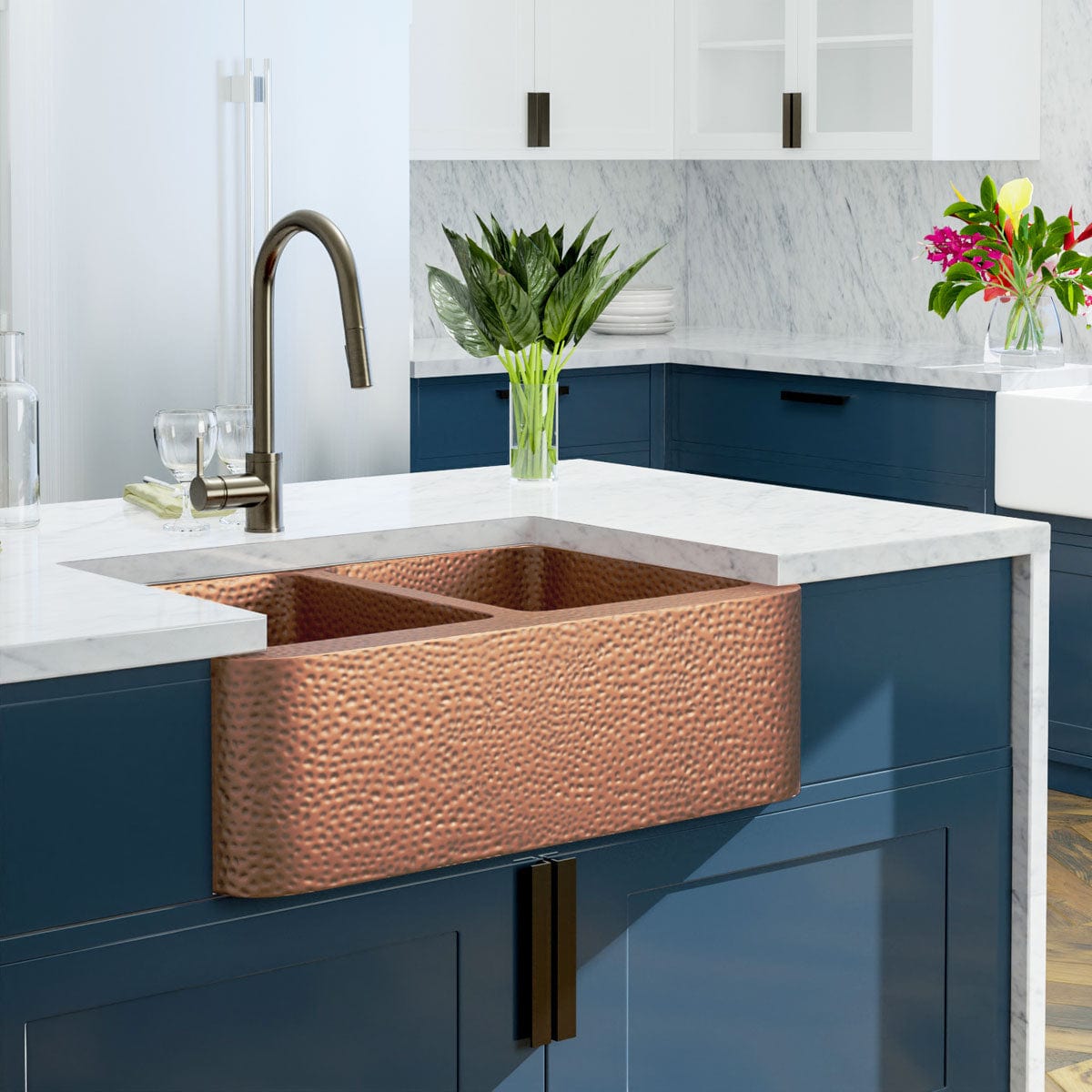 33" Sinclair Hammered Copper Double-Bowl Farmhouse Sink