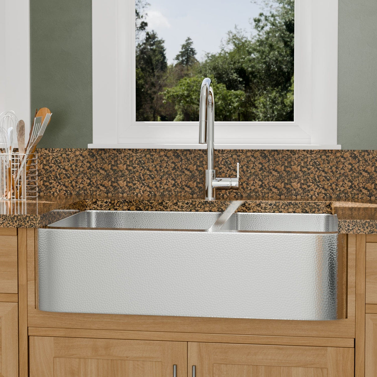 36" Talbert 60/40 Double-Bowl Stainless Steel Farmhouse Sink - Polished Hammered Steel