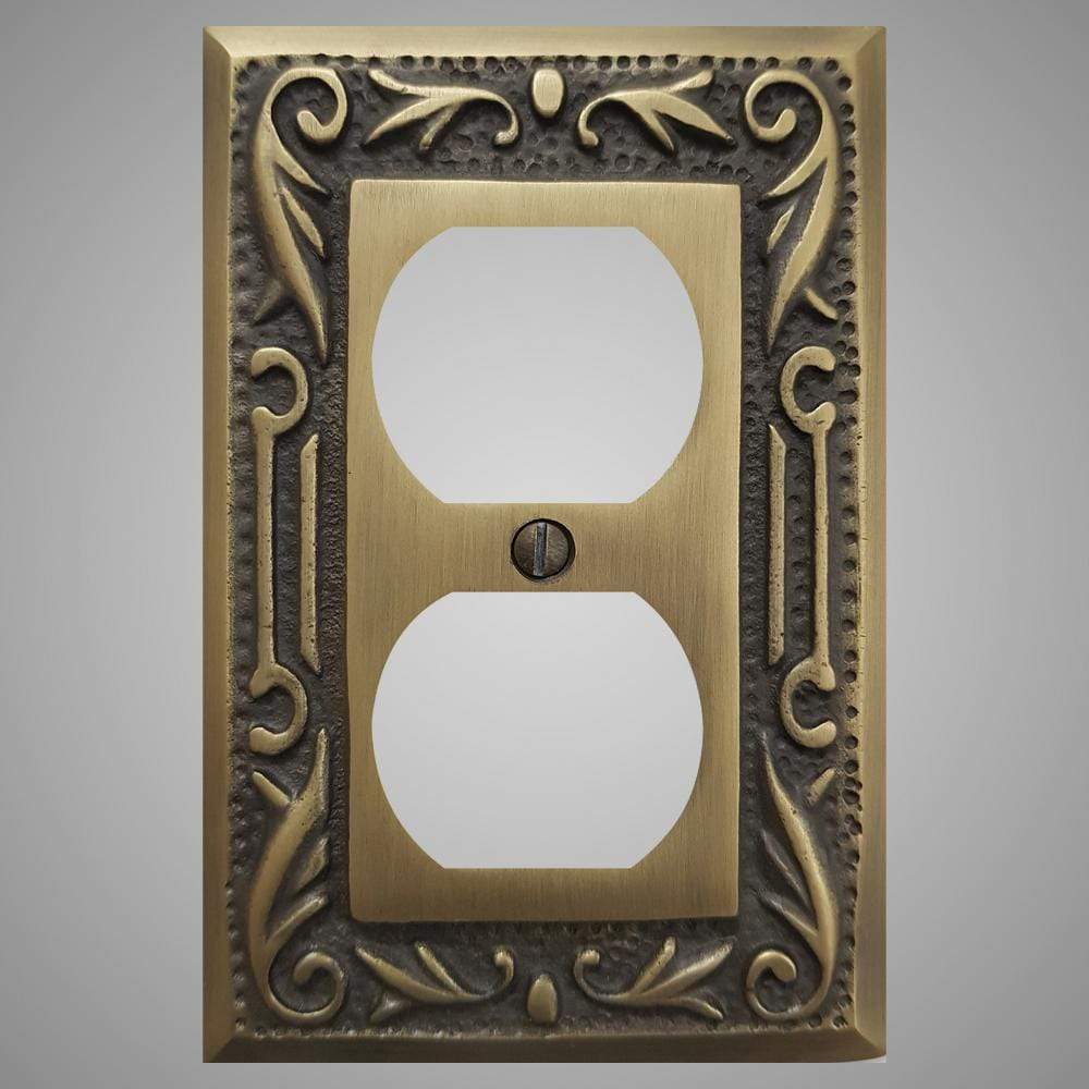 1 Gang Duplex Outlet Wall Switch Plate - Floral Design