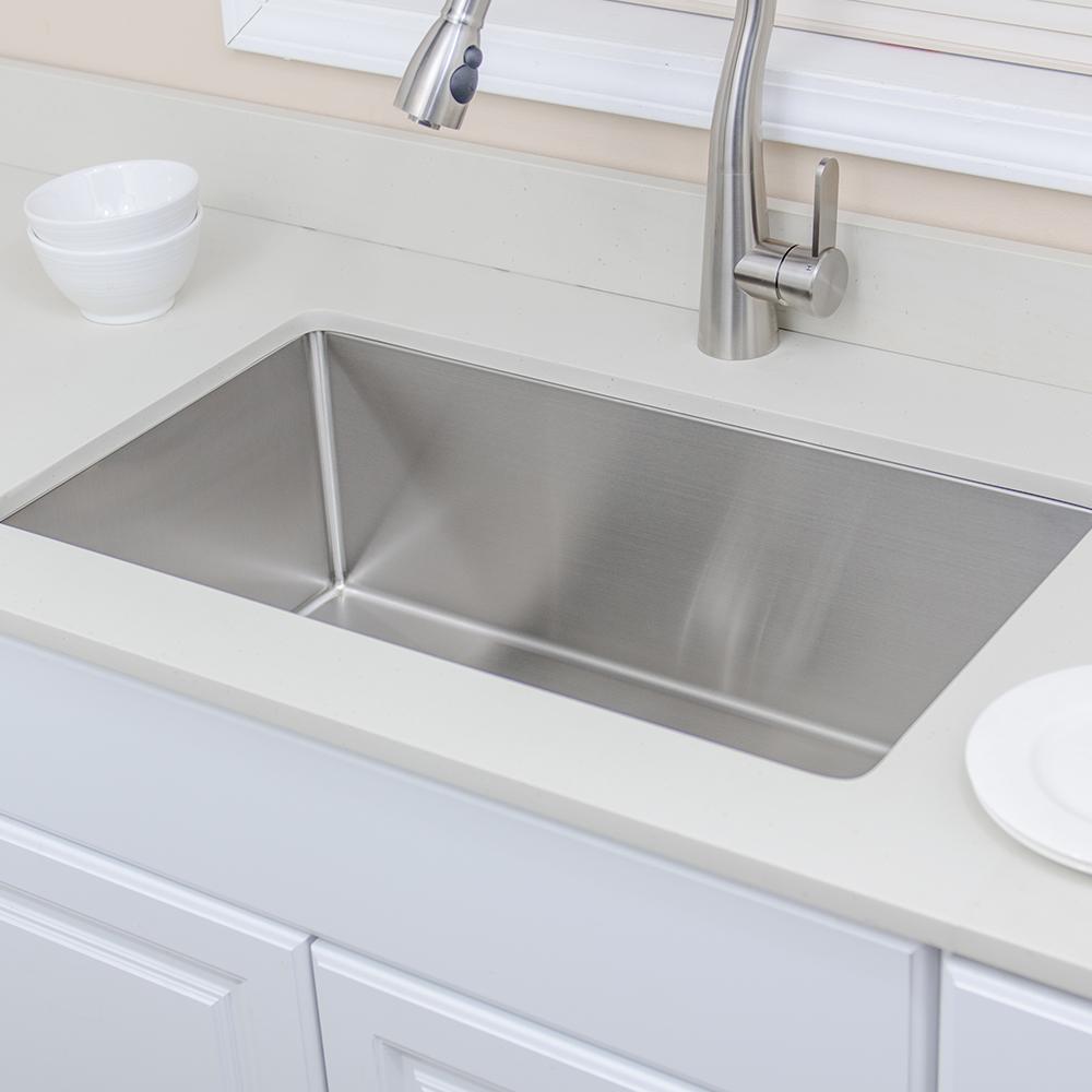30" Fairlee Stainless Steel Single-Bowl Undermount Sink
