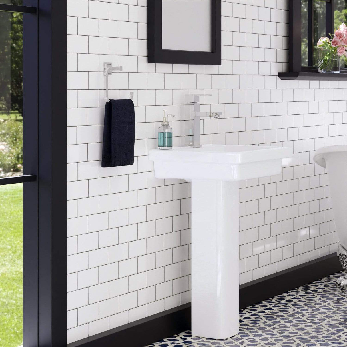 Aurora 100 Vitreous China Pedestal Sink