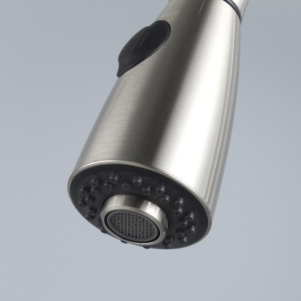 Blakeny Single-Hole Pull-Out Kitchen Faucet