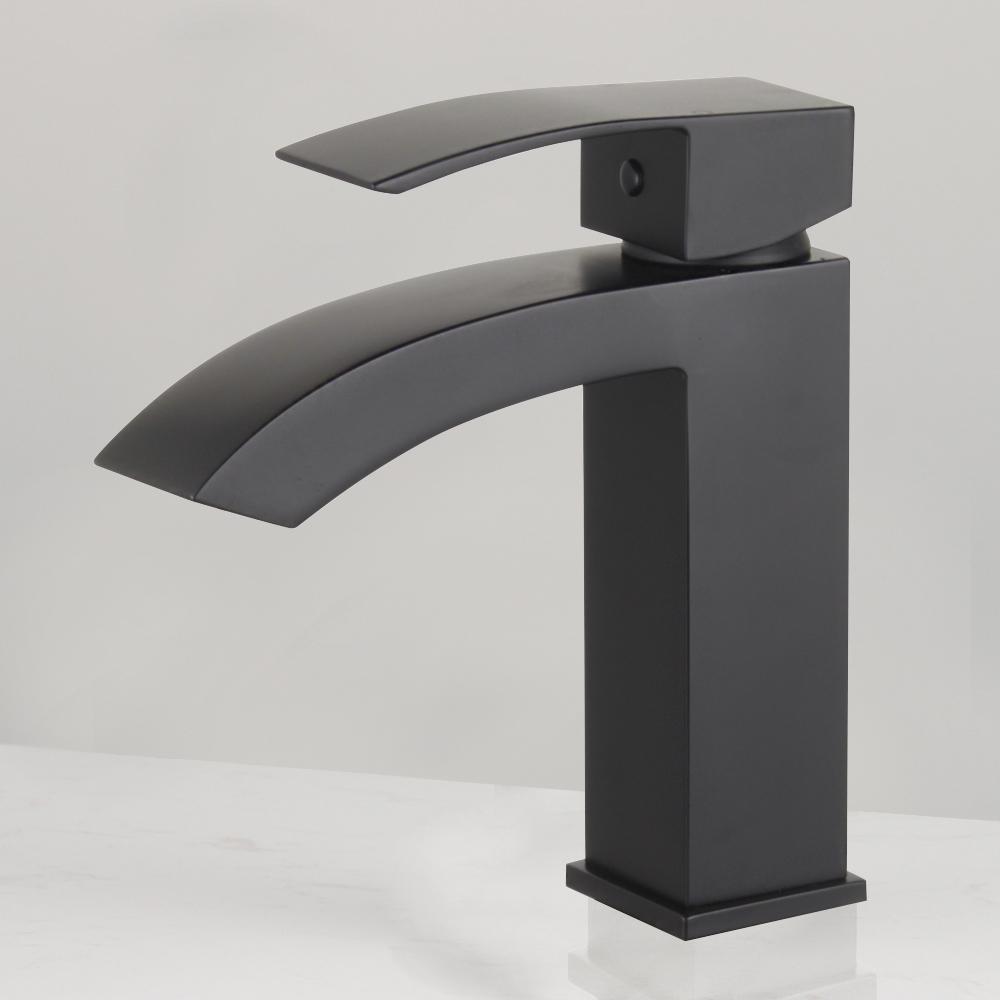 Hendry Single-Hole Bathroom Faucet