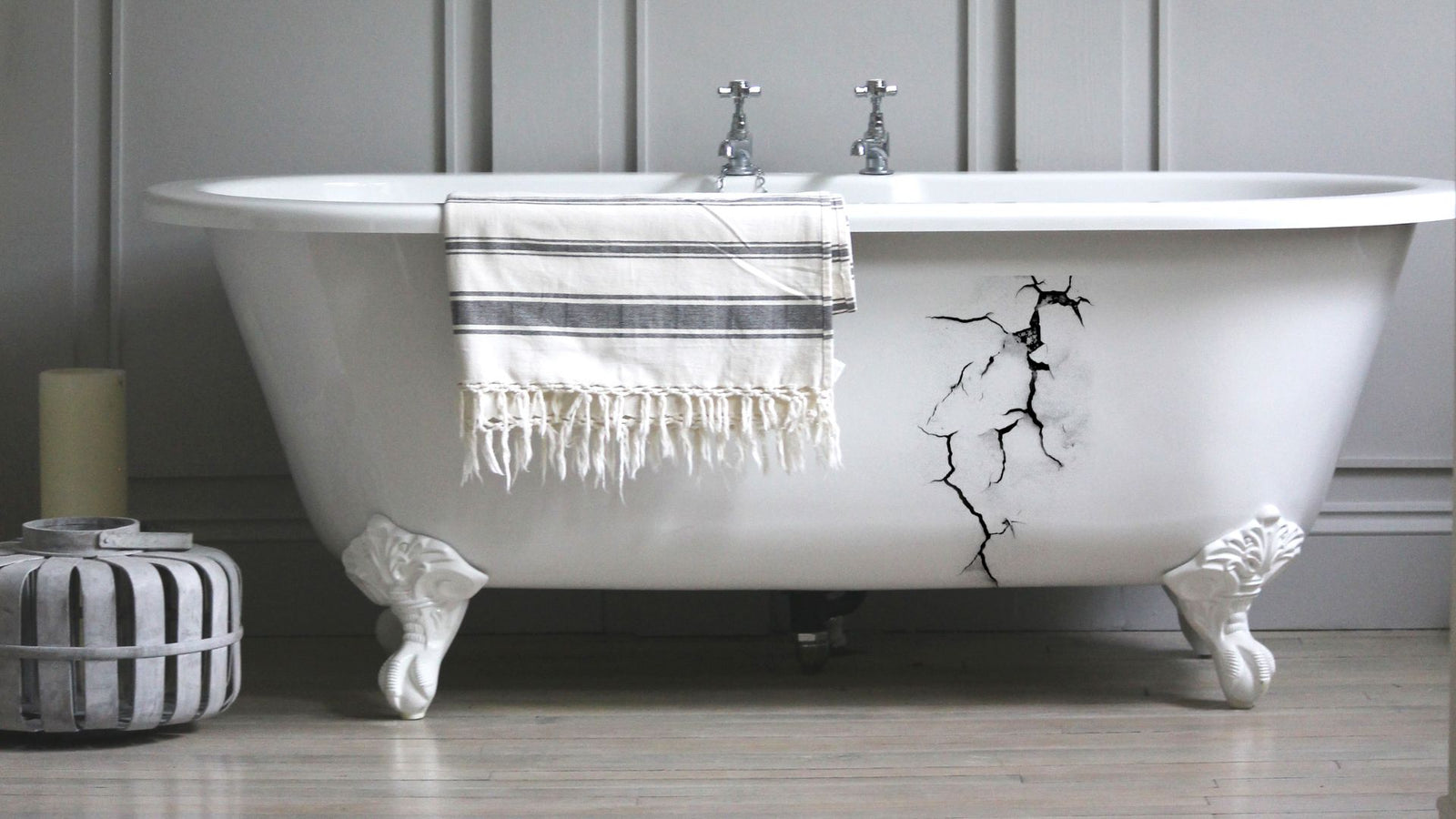 Crack in Bathtub – How It Happens and How to Prevent It in 5 Steps