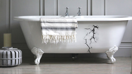Crack in Bathtub – How It Happens and How to Prevent It in 5 Steps
