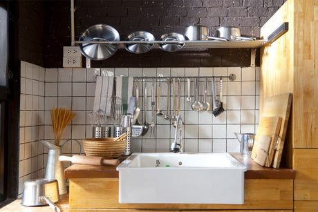 Fireclay vs cast iron sinks