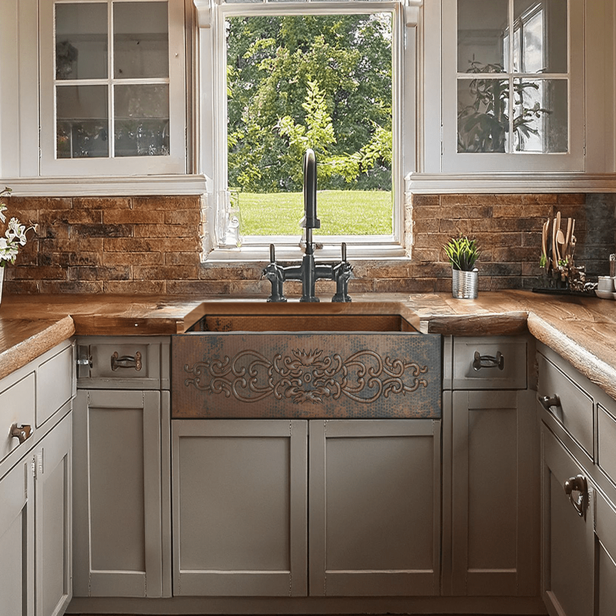 30" Bordenham Hammered Copper Single-Bowl Farmhouse Sink with Scrolled Front Apron