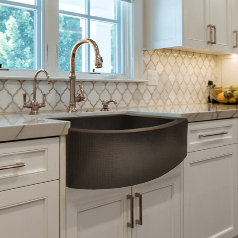 30" Narrow Bepen Hammered Copper Single-Bowl Curved Apron Farmhouse Sink