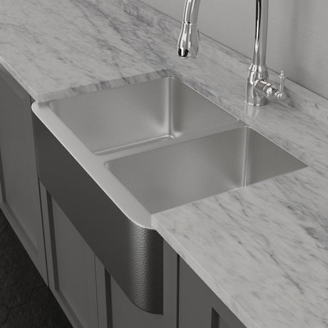33" Glenway 60/40 Double-Bowl Stainless Steel Farmhouse Sink - Matte Hammered Steel
