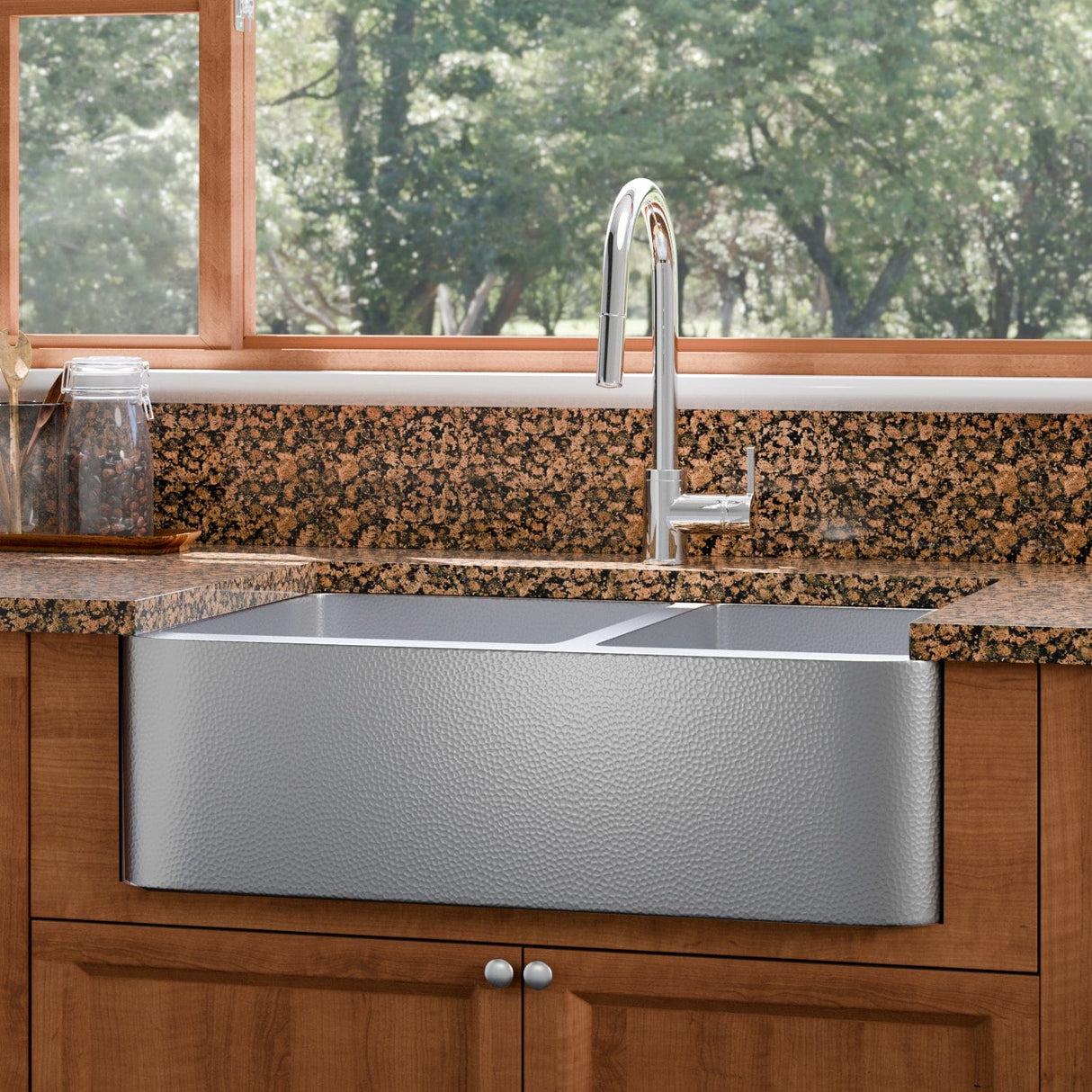 33" Glenway 60/40 Double-Bowl Stainless Steel Farmhouse Sink - Matte Hammered Steel