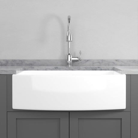 33" Verster Fireclay Curved Apron Single-Bowl Farmhouse B-Grade Sink - White
