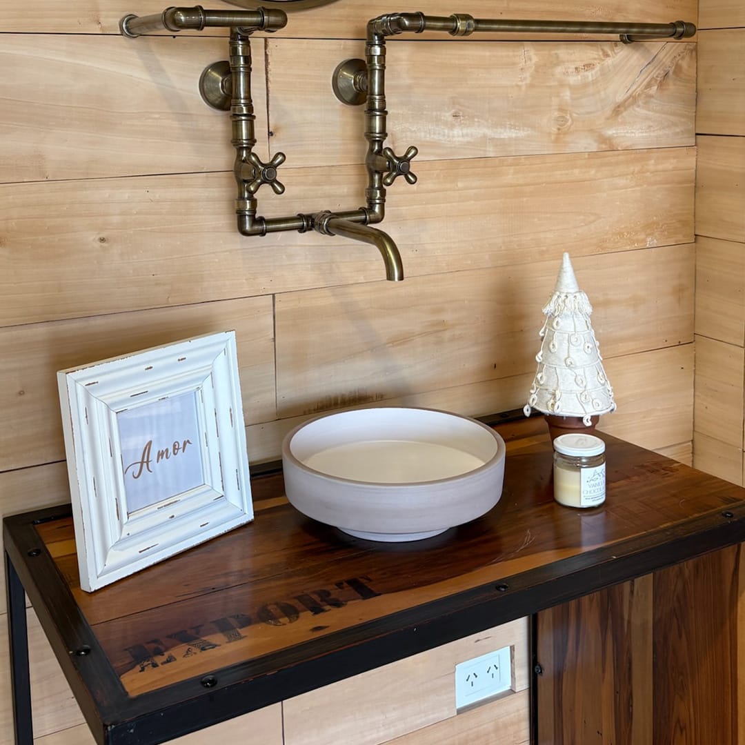 Selva Round Vessel Ceramic Concrete Sink - Satin White Ceramic Interior with Light Grey Exterior