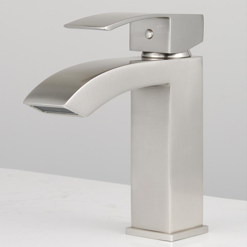 Hendry Single-Hole Bathroom Faucet