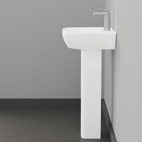 Hinckley 200 Vitreous China Pedestal Sink