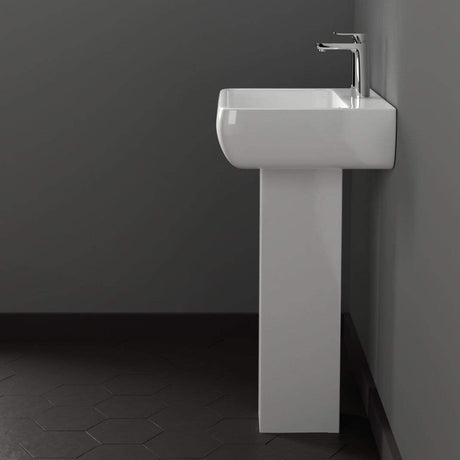 Hudson 200 Vitreous China Pedestal Sink