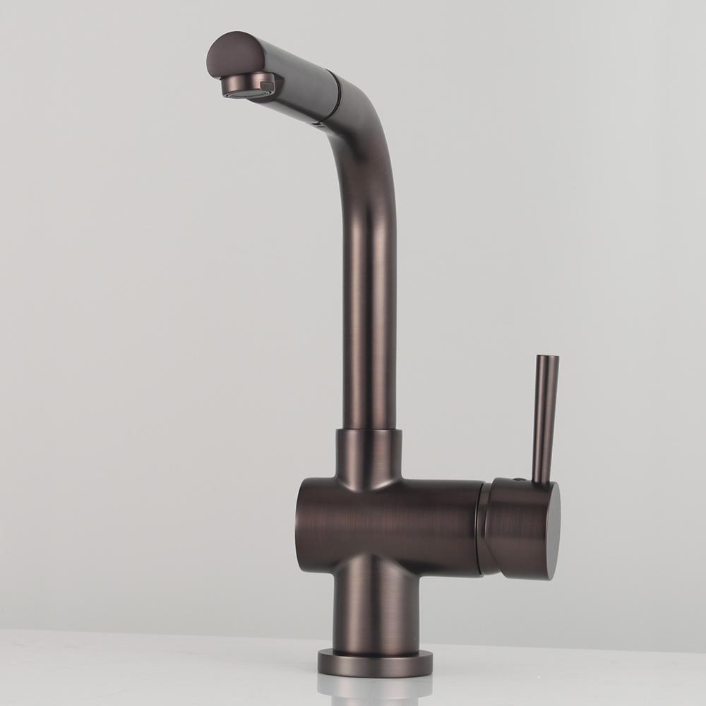Laurel Single-Hole Pull-Out Kitchen Faucet