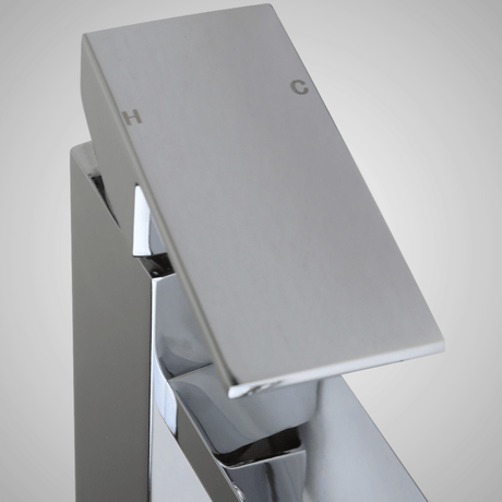 Martin Single-Hole Bathroom Faucet